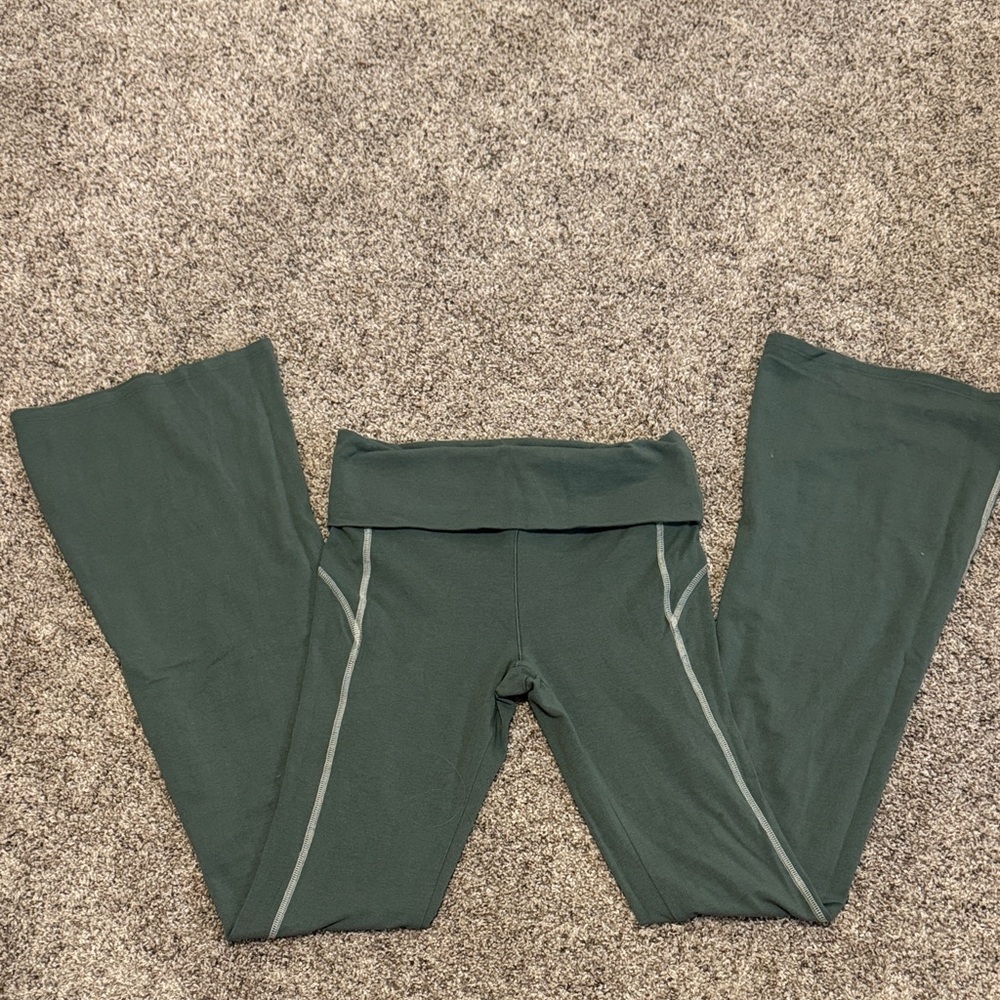 Discontinued Y2K PINK Victoria's Secret Foldover Flare Leggings